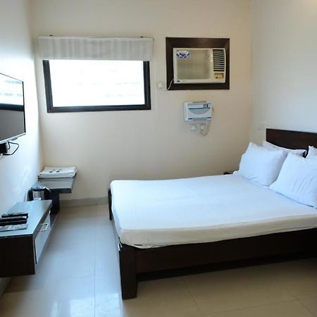 Maharani Regency Hotel Panchkula Luaran gambar