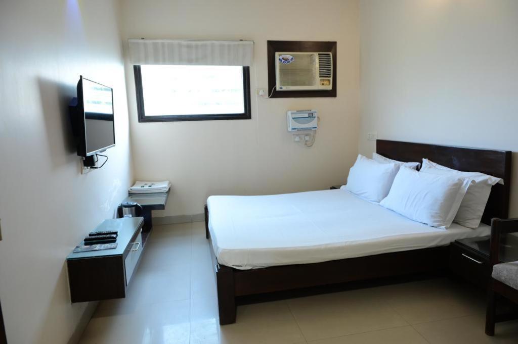 Maharani Regency Hotel Panchkula Luaran gambar
